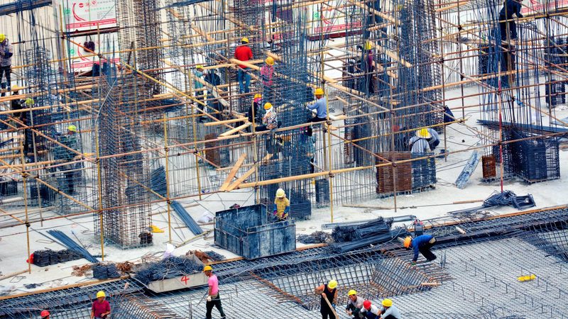 土建工程现场施工流程：从基础到竣工的全面解析